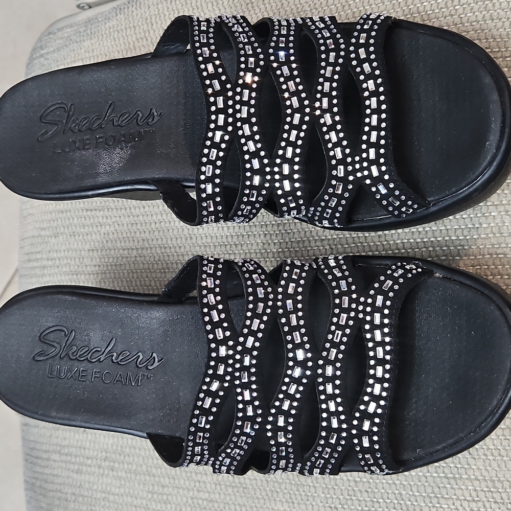 Skechers Black Wedge Slide Sandals Rhinestone Accents Women's 11 Black - Picture 9 of 15